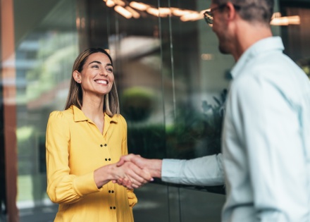 Global hiring team meeting to discuss hiring on Reunion Island