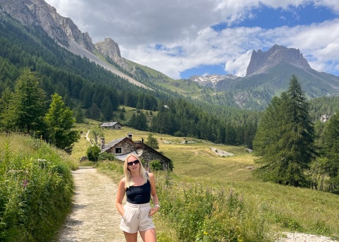 Pebl’s Invoicing and Collections Senior Specialist Mirjam Sindonen