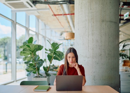 CHRO researching how to hire in the Slovak Republic.