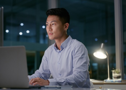 Global HR manager researching payroll tax in Nepal