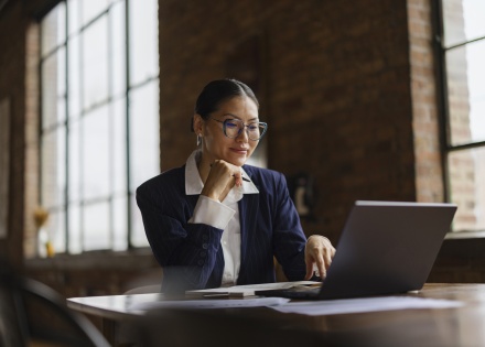 Global HR manager researching payroll tax in Laos